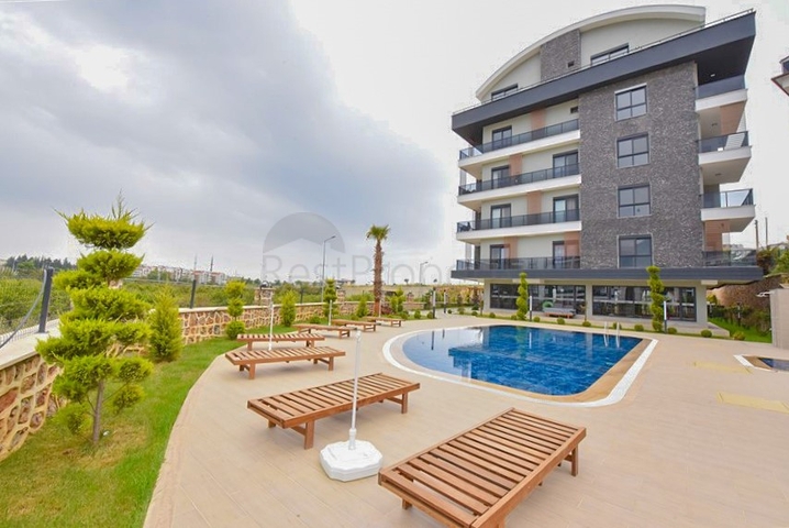 Меблированный пентхаус 2+1 в районе Оба под ВНЖ