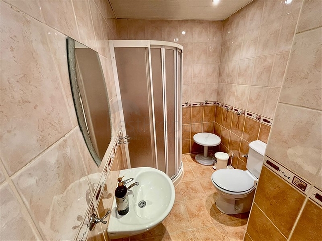 Просторный пентхаус от собственника 4+1 в 300 метрах от моря в районе Оба