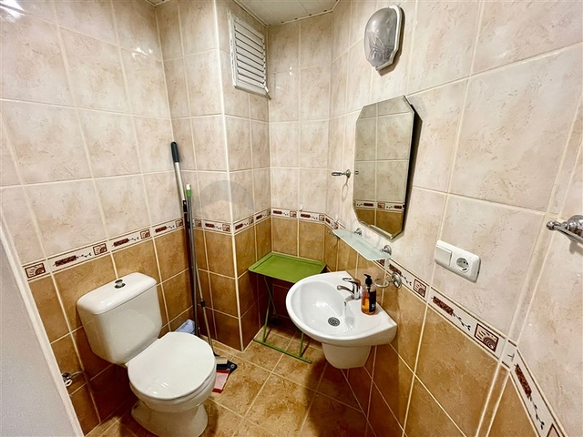 Просторный пентхаус от собственника 4+1 в 300 метрах от моря в районе Оба