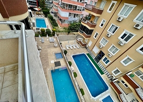 Просторный пентхаус от собственника 4+1 в 300 метрах от моря в районе Оба