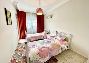 Просторный пентхаус от собственника 4+1 в 300 метрах от моря в районе Оба