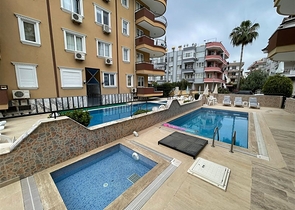 Просторный пентхаус от собственника 4+1 в 300 метрах от моря в районе Оба