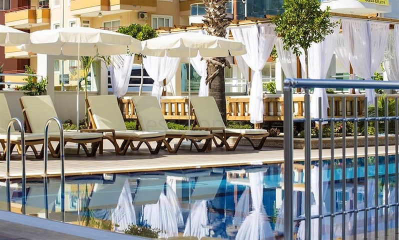 Квартира 1+1 в районе Махмутлар