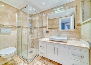 Вилла 5+1 в 800 м от пляжа с панорамными видами на море и горы