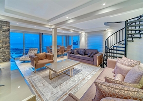 Вилла 5+1 в 800 м от пляжа с панорамными видами на море и горы