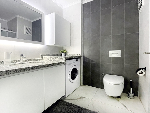 Квартира планировкой 2+1 в центре Алании