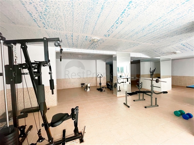 Просторный пентхаус с видом на море и горы и городской пейзаж в районе Тосмур