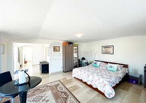 Просторный пентхаус с видом на море и горы и городской пейзаж в районе Тосмур