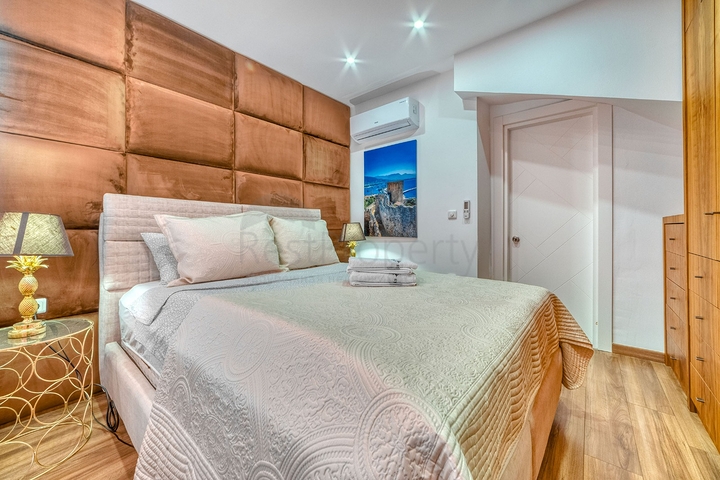 Пентхаус 2+1 с просторной террасой и видом на горы