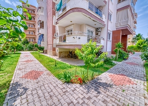 Пентхаус 2+1 с просторной террасой и видом на горы