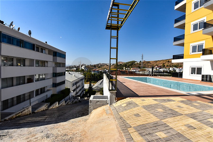 Квартира 1+1 в курортном районе Конаклы