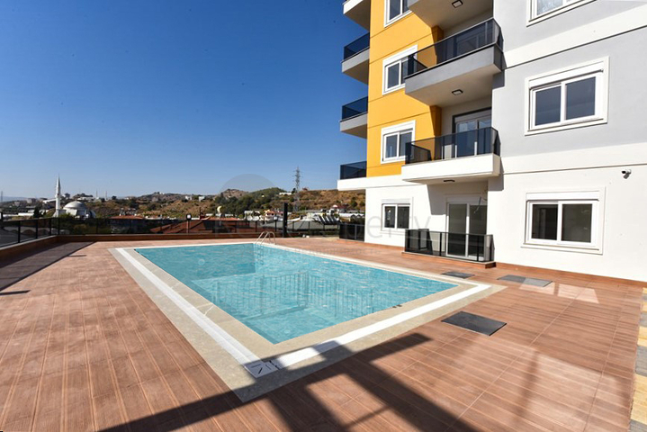 Квартира 1+1 в курортном районе Конаклы