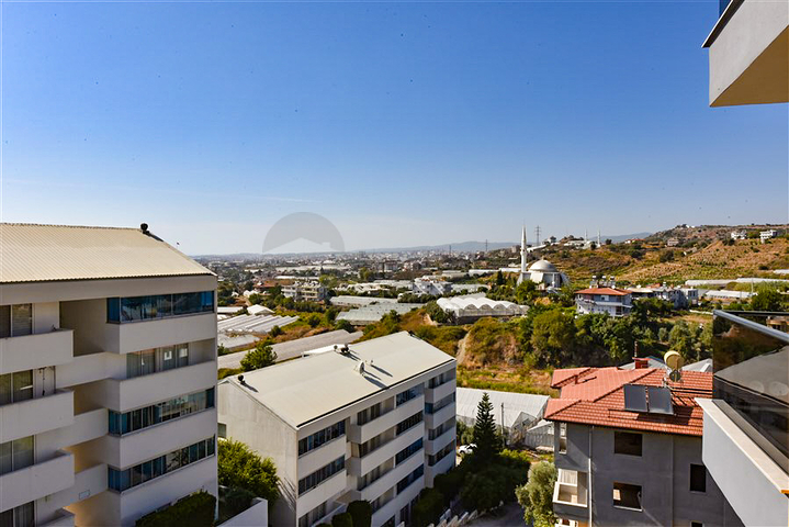 Квартира 1+1 в курортном районе Конаклы