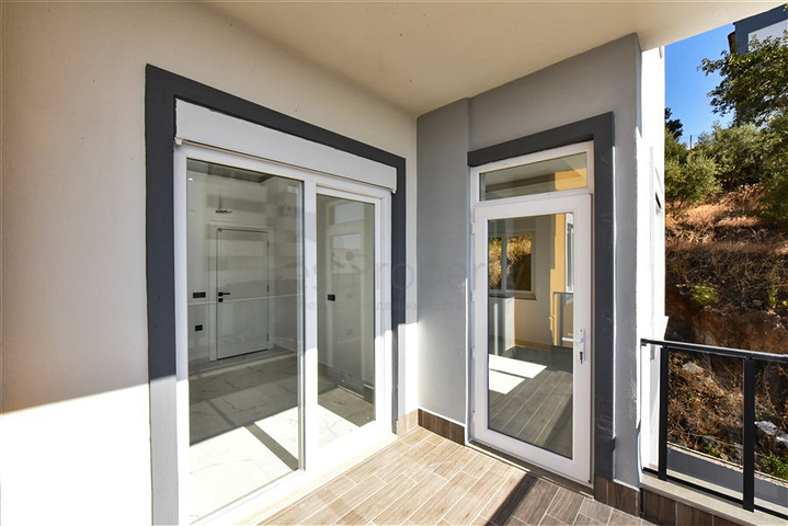 Квартира 1+1 в курортном районе Конаклы