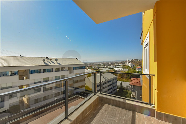 Квартира 1+1 в курортном районе Конаклы