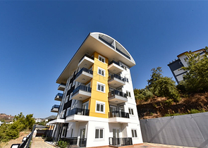 Квартира 1+1 в курортном районе Конаклы