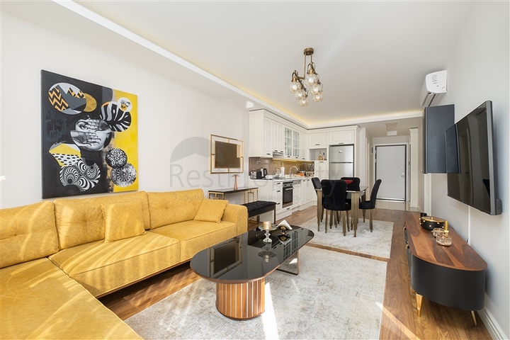 Квартира 2+1 на первой линии в Кестель 