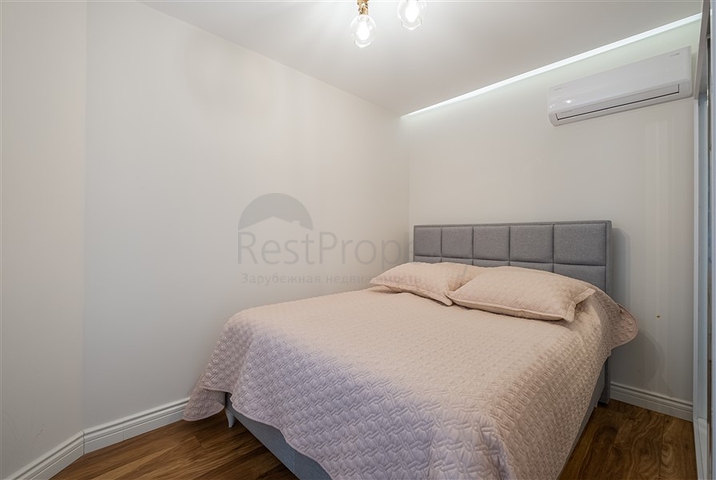 Квартира 2+1 на первой линии в Кестель 