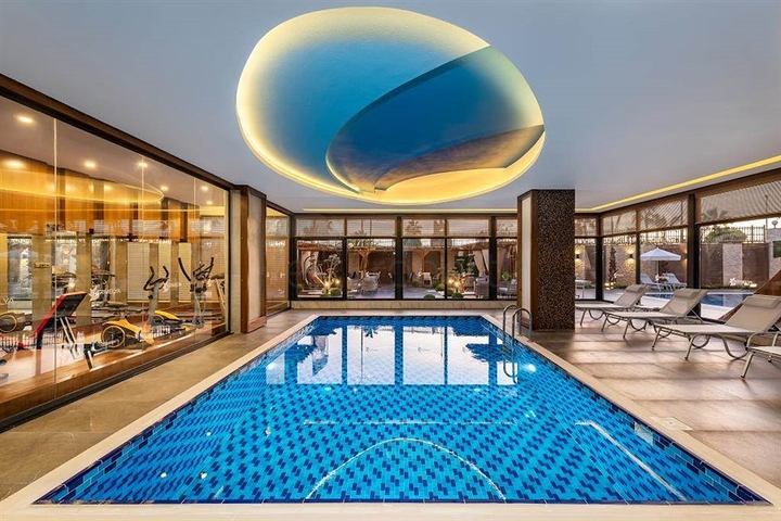 Квартира 2+1 на первой линии в Кестель 