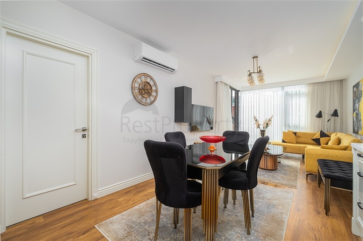 Квартира 2+1 на первой линии в Кестель 