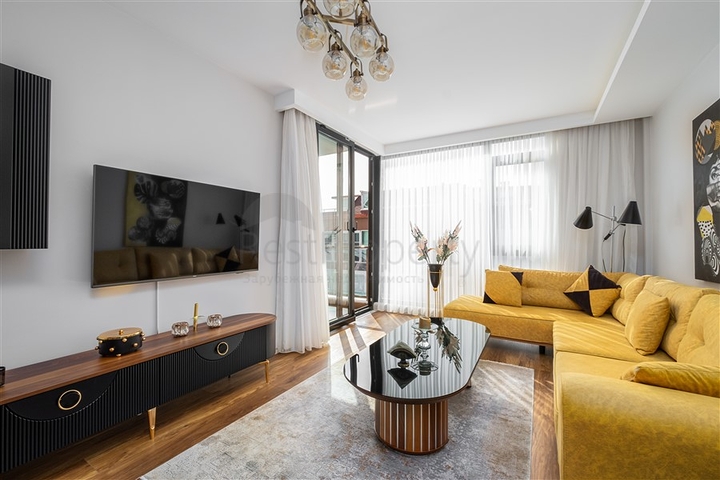 Квартира 2+1 на первой линии в Кестель 