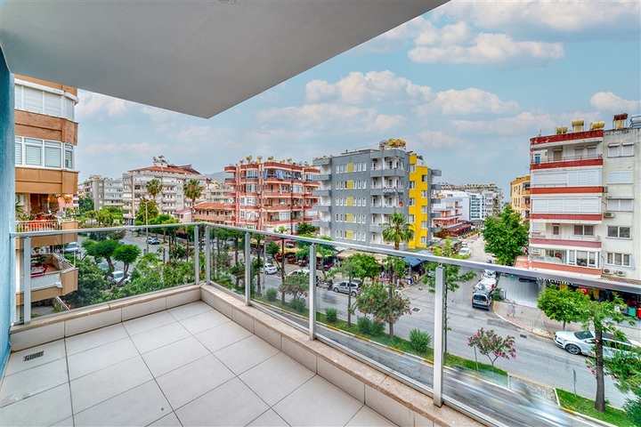 Квартира 2+1 с мебелью и техникой в районе Клеопатра