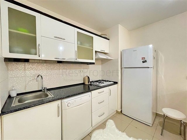 Просторная квартира 1+1 в комплексе со всей инфраструктурой у моря в Махмутлар