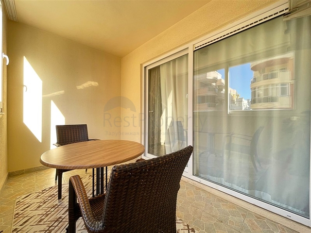 Просторная квартира 1+1 в комплексе со всей инфраструктурой у моря в Махмутлар