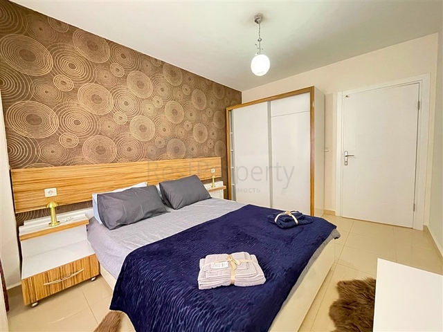 Просторная квартира 1+1 в комплексе со всей инфраструктурой у моря в Махмутлар