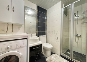 Просторная квартира 1+1 в комплексе со всей инфраструктурой у моря в Махмутлар