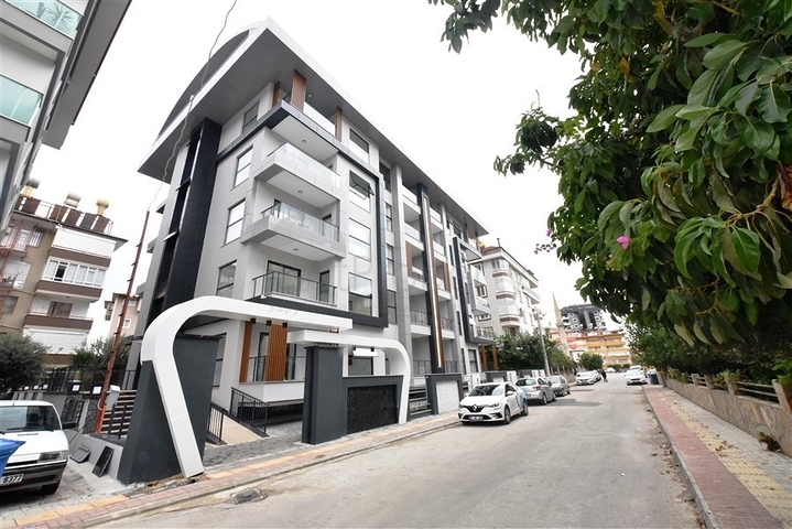 Новая квартира 1+1 в центре Алании