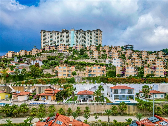 Вилла с потрясающим видом в районе Каргыджак