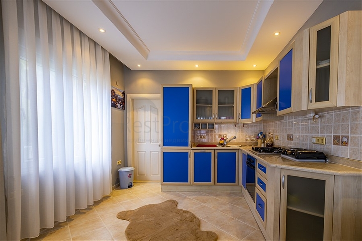 Вилла с потрясающим видом в районе Каргыджак