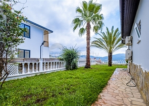 Вилла с потрясающим видом в районе Каргыджак