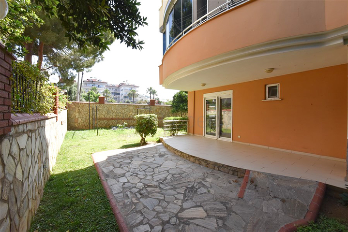 Квартира 2+1 на первой береговой линии в районе Демирташ