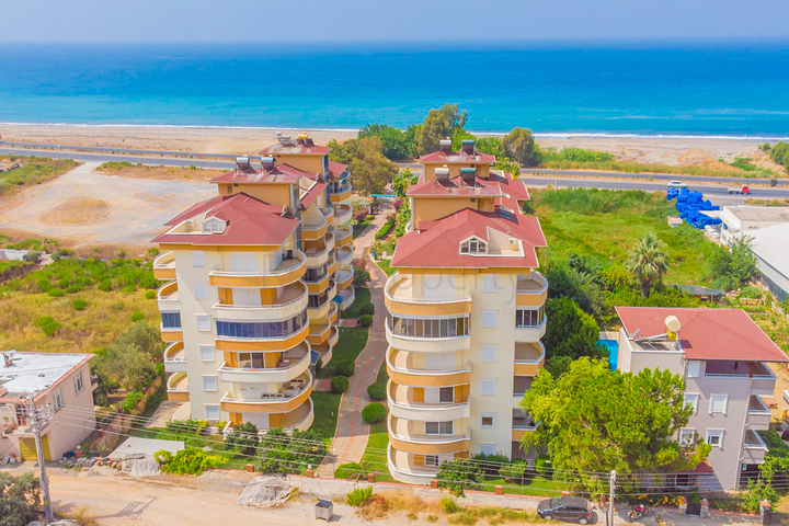 Квартира 2+1 на первой береговой линии в районе Демирташ