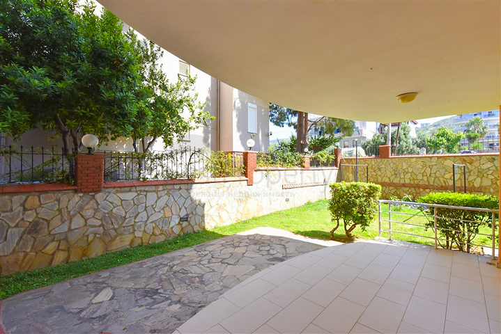 Квартира 2+1 на первой береговой линии в районе Демирташ