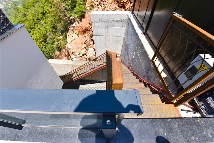 Вилла 4+2 с бассейном и видом на Средиземное море