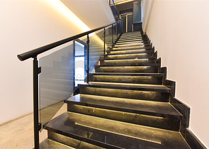 Вилла 4+2 с бассейном и видом на Средиземное море