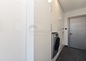 Вилла 4+2 с бассейном и видом на Средиземное море