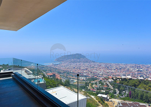 Вилла 4+2 с бассейном и видом на Средиземное море