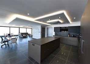 Вилла 4+2 с бассейном и видом на Средиземное море