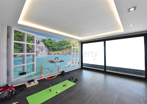 Вилла 4+2 с бассейном и видом на Средиземное море