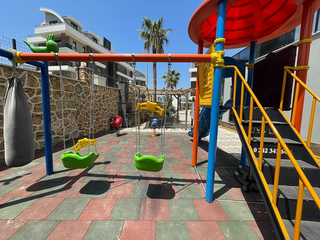 Меблированная квартира планировкой 1+1 в районе Оба