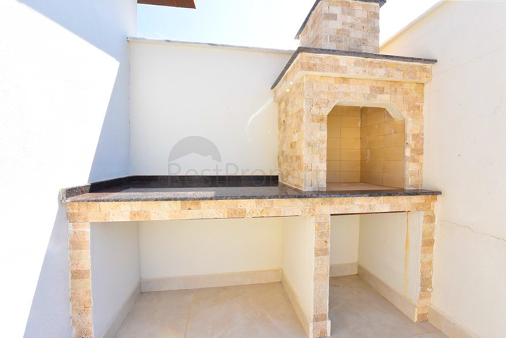 Просторный пентхаус 4+1 с видом на море в районе Махмутлар