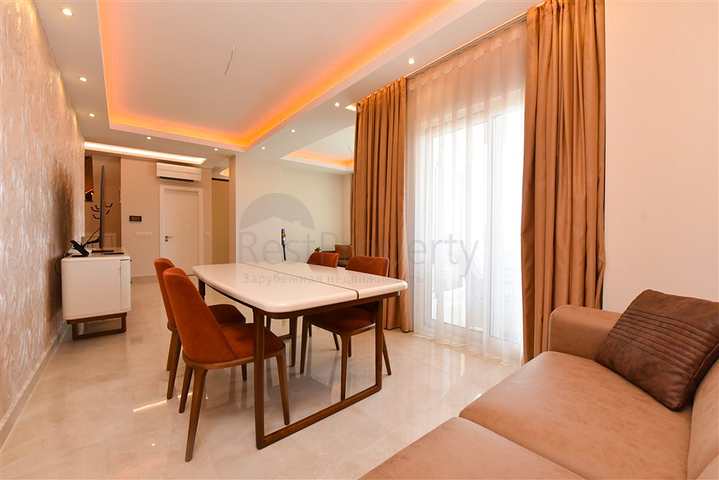 Просторный пентхаус 4+1 с видом на море в районе Махмутлар