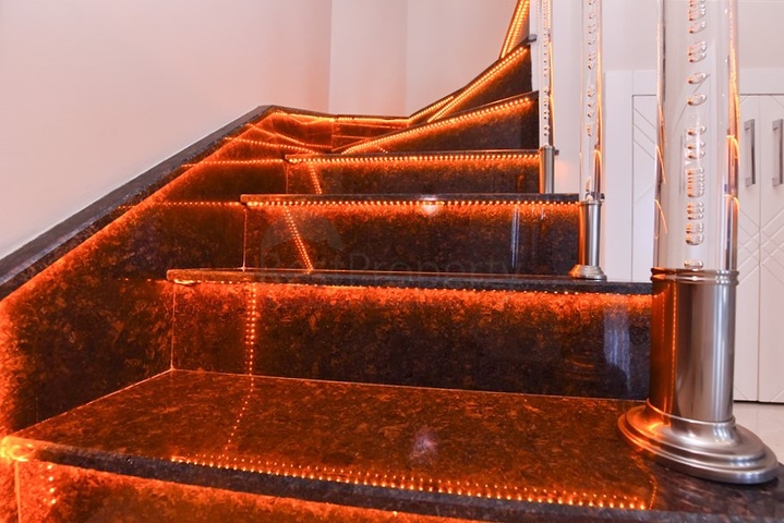 Просторный пентхаус 4+1 с видом на море в районе Махмутлар