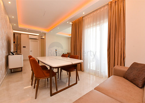 Просторный пентхаус 4+1 с видом на море в районе Махмутлар