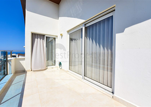 Просторный пентхаус 4+1 с видом на море в районе Махмутлар