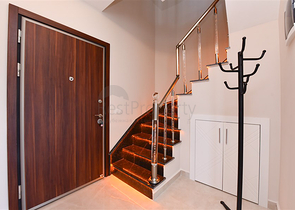 Просторный пентхаус 4+1 с видом на море в районе Махмутлар